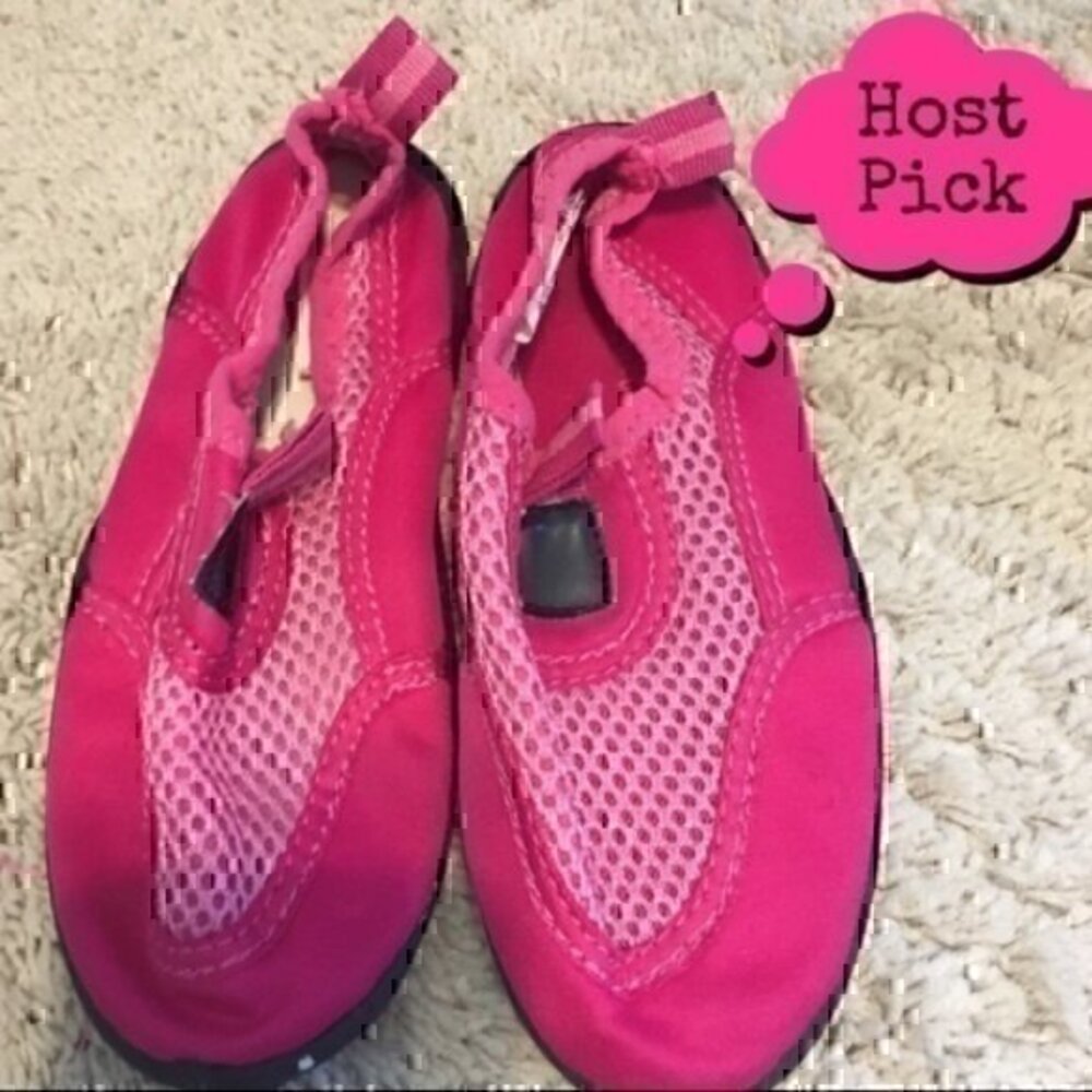 Girls pink water shoes
